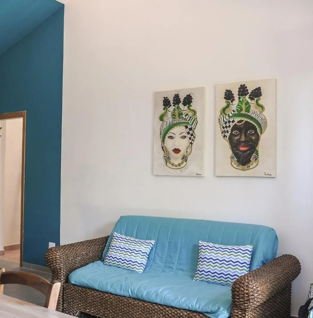 Holiday home Villa Bruca 2 Appartamenti Al Mare Caronia Marina